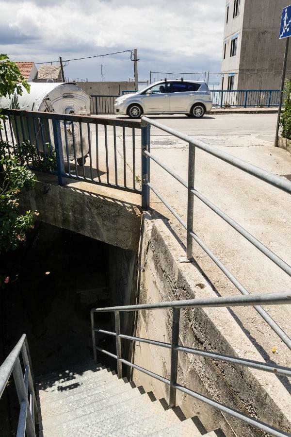 Apartman Dag Podstrana Exterior foto